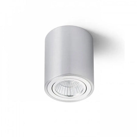 Kuvassa MAYO R LED-kohdevalaisin harjatulla alumiinilla, suunnattava malli 9W LED
ä ja 2700K valaistuksella.