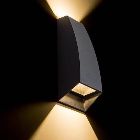 PIA ulkotilan seinävalaisin, LED 2x3W, IP54, 3000K - Nordic Lumen