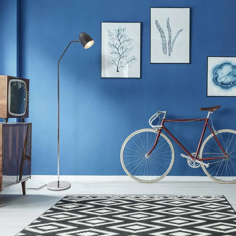 PRAGMA FLOOR lattiavalaisin, musta/kromi, E27 - Nordic Lumen