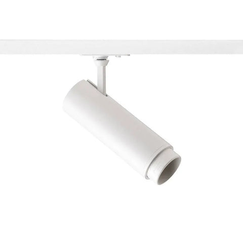 Valkoinen FOCUS 20 LED valonheitin etunäkymä – Valonheitin suoraan edestä katsottuna valkoisena, joka näyttää sen LED-valaistuslinssin.