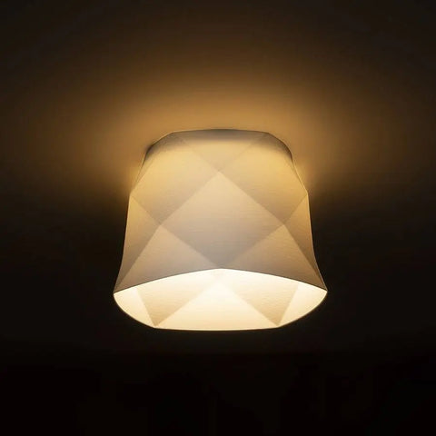 MARENGA RC1 98 LED-valaisin valaistuna kipsilevykatossa