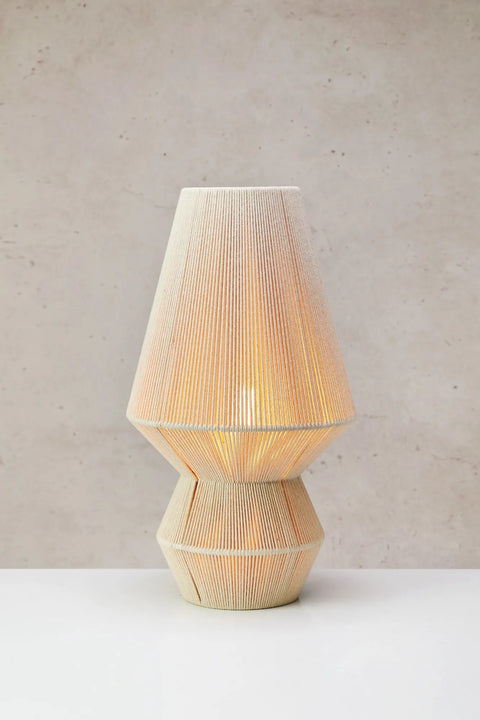 Markslöjd RAZZO – pöytävalaisin, beige – tuotekuva