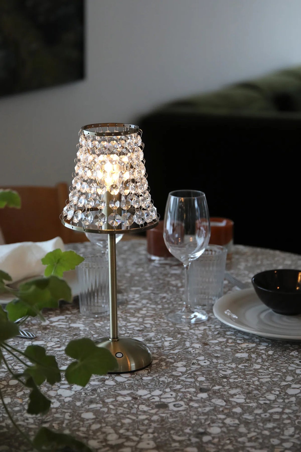 Markslöjd LIORA – ladattava pöytävalaisin, antiikkimessinki/kirkas – sisustuskuva