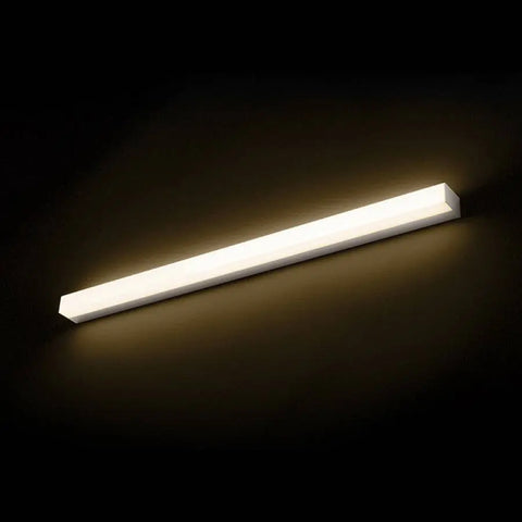LEVIA 90 seinävalaisin alumiini/kromi 230V LED 18W IP44 - Nordic Lumen