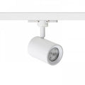 Valkoinen CADENZA 3-vaihekiskovalaisin LED GU10 10W, tyylikäs kohdevalaisin vaalealla taustalla.