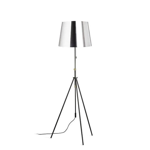 LUTON/ILUSION lattiavalaisin kromifolio ja musta metallijalka.